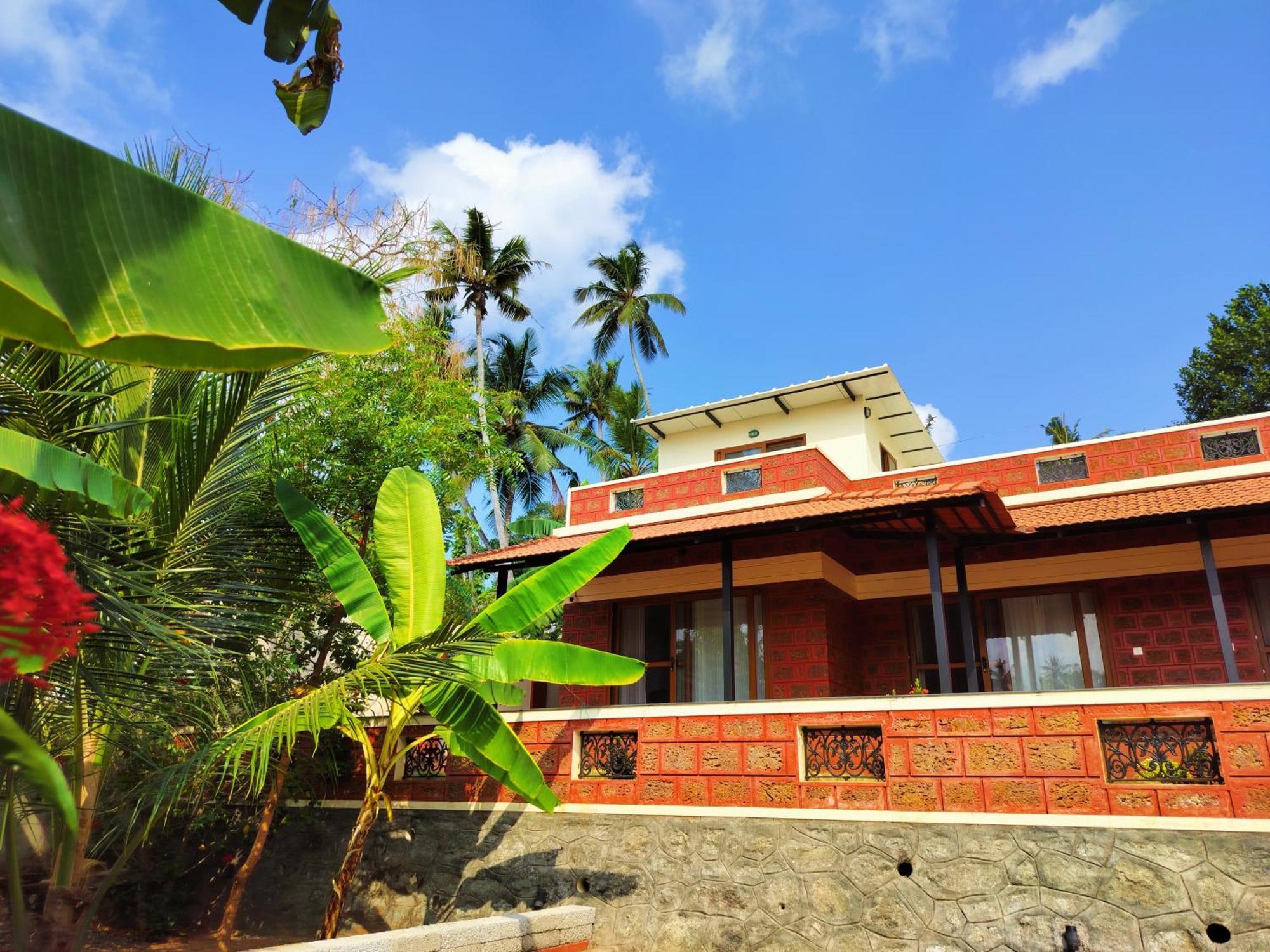 The Ixora - A Boutique Homestay Варкала Екстер'єр фото
