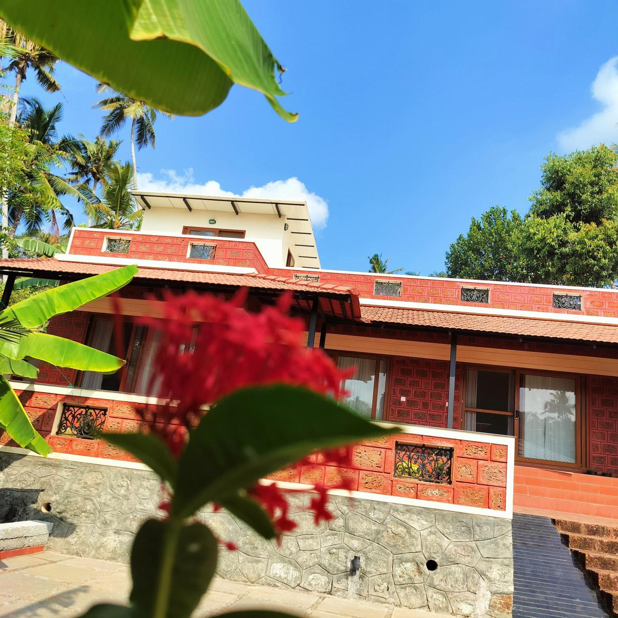 The Ixora - A Boutique Homestay Варкала Екстер'єр фото