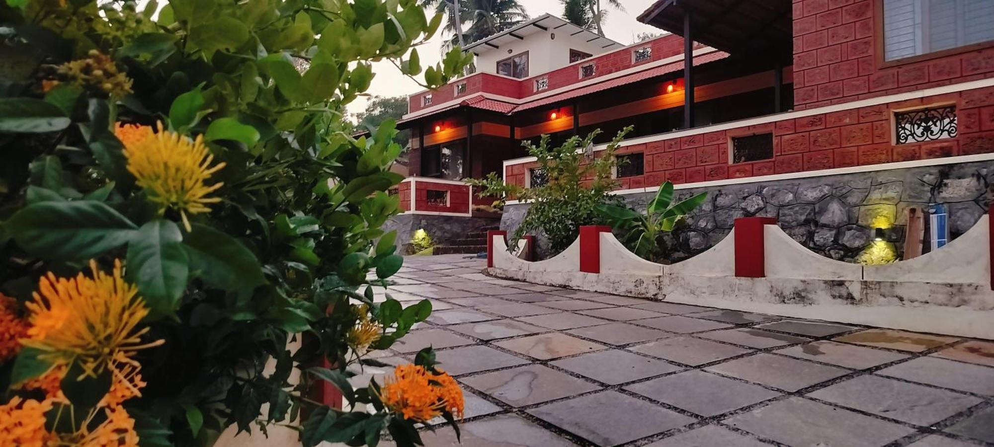The Ixora - A Boutique Homestay Варкала Екстер'єр фото