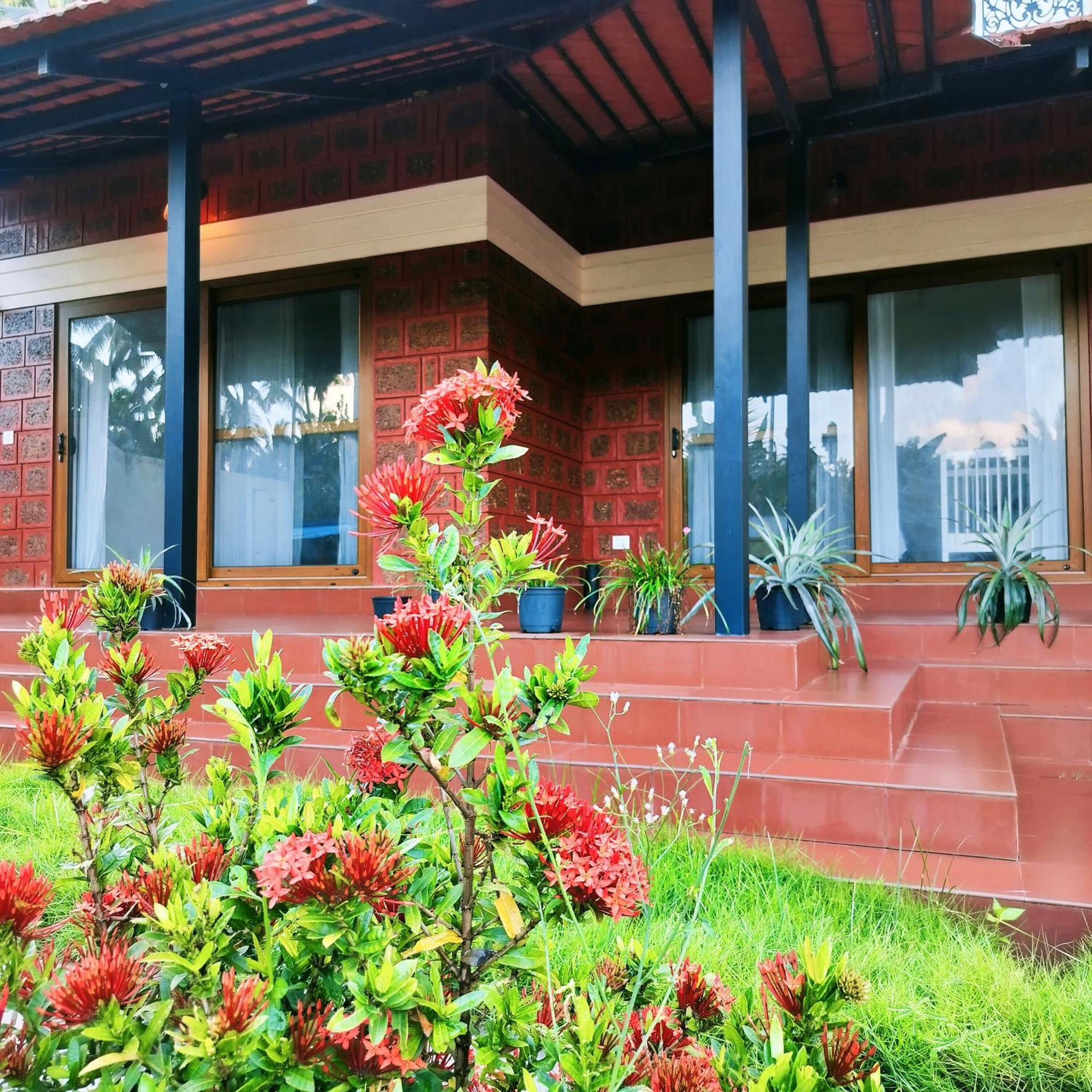 The Ixora - A Boutique Homestay Варкала Екстер'єр фото